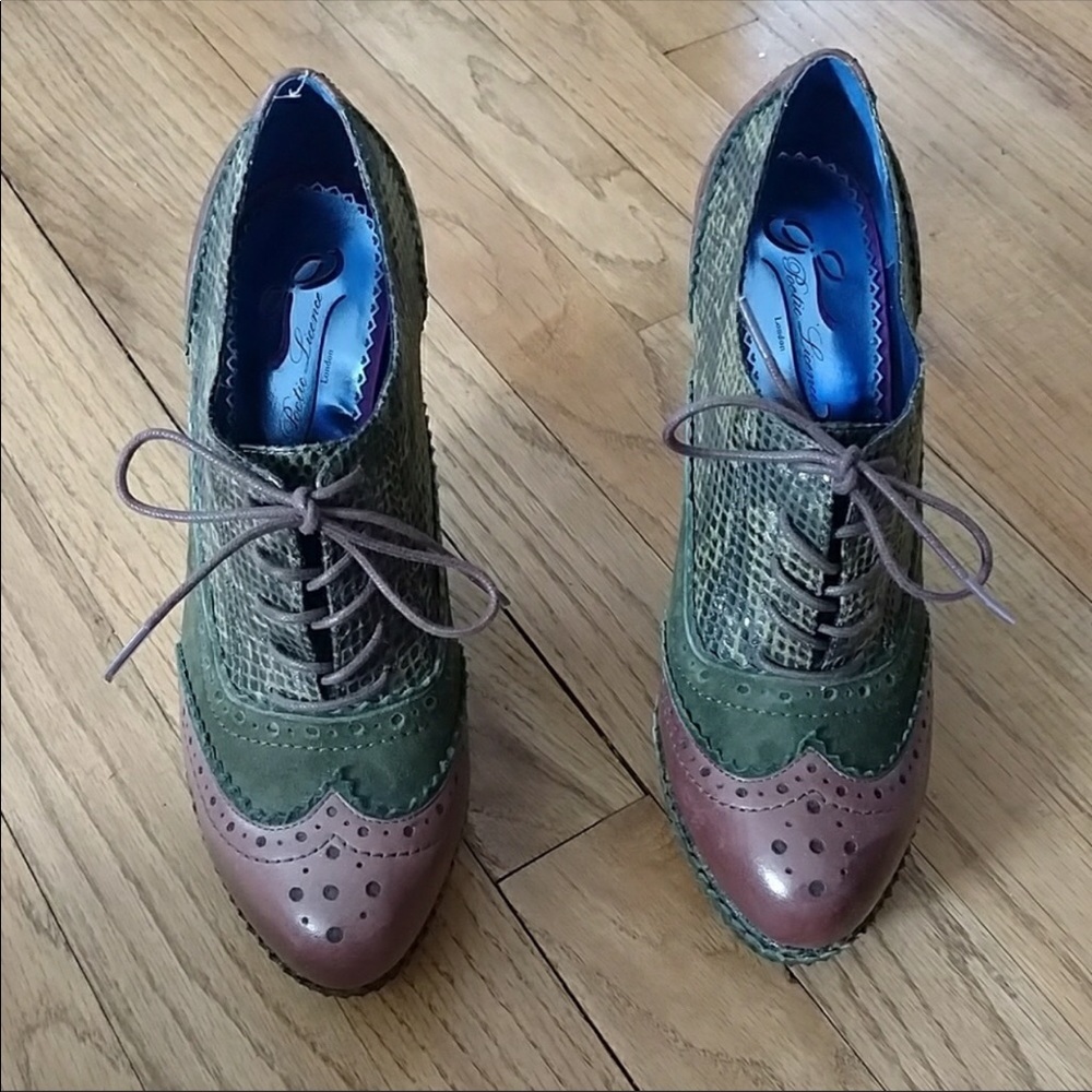 Poetic license wild safari green wedges